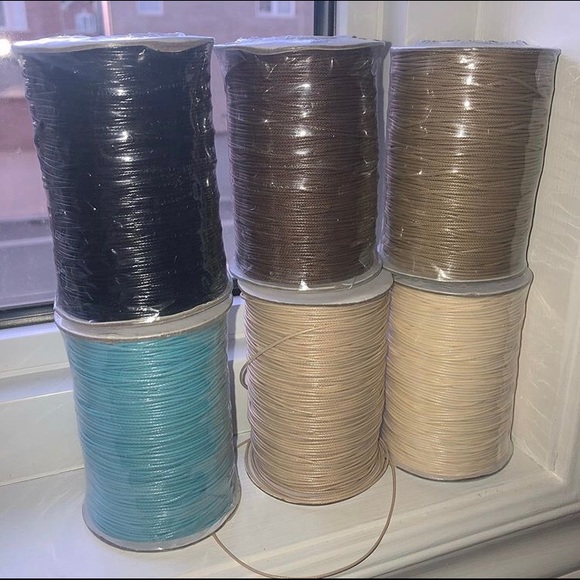 Shell Necklace - Picture 5 of 5